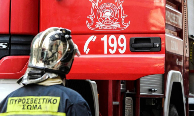 Υπό μερικό έλεγχο η φωτιά στην Κυρά Βρύση Κορίνθου (pics+vids)