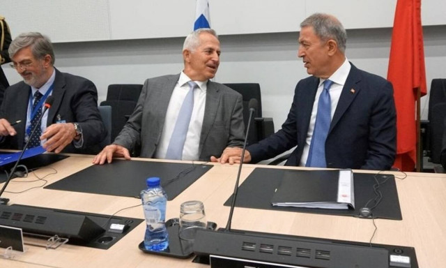 Αποστολάκης σε Ακάρ: Δεν πρόκειται να υποχωρήσουμε στην υπεράσπιση των κυριαρχικών μας δικαιωμάτων