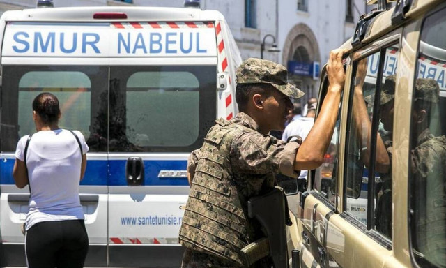 Τυνησία: Διπλή επίθεση αυτοκτονίας στο κέντρο της Τύνιδας - Χαροπαλεύει ο πρόεδρος (vids)