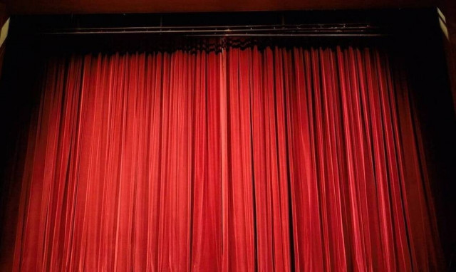 Θρήνος: Πέθανε γνωστή ηθοποιός (pics)