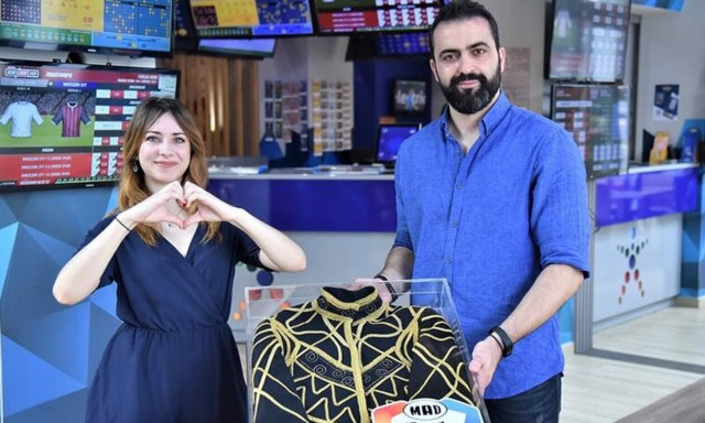 Οι νικητές της Ομάδας Προσφοράς ΟΠΑΠ που κέρδισαν συλλεκτικά αντικείμενα αγαπημένων καλλιτεχνών