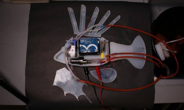 Το πρώτο ρομποτικό ψάρι που κινείται με συνθετικό αίμα