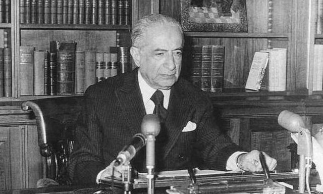 Σαν σήμερα το 1899 γεννήθηκε ο φιλόσοφος και Πρόεδρος της Ελληνικής Δημοκρατίας Κωνσταντίνος Τσάτσος