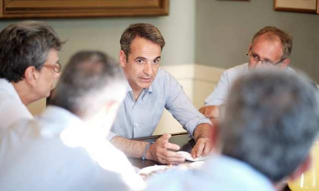 Μητσοτάκης για προσφυγικό: Άμεση προτεραιότητα η αποσυμφόρηση των νησιών