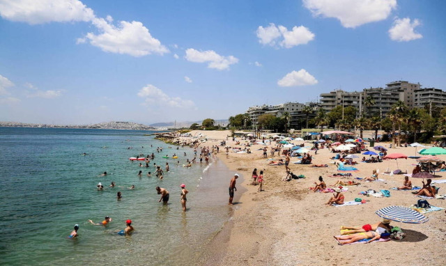 Sunny and windy weather forecast on Monday (01/07/2019)