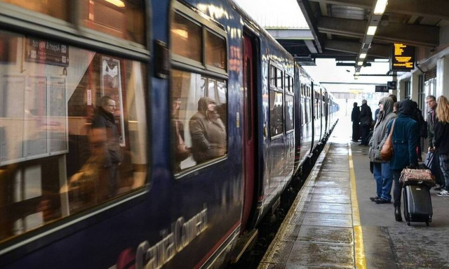 Κατέγραψε άγνωστο που αυνανιζόταν μπροστά της - Δείτε με τι κινδυνεύει τώρα (pics)