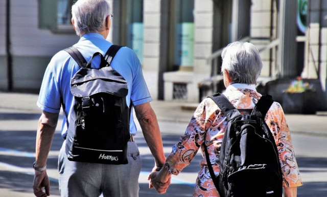 ΕΦΚΑ: Πώς υπολογίζεται η σύνταξη όσων έχουν ένσημα και στο εξωτερικό