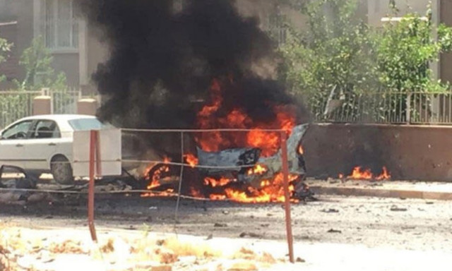 Τουρκία: Τρεις νεκροί από έκρηξη παγιδευμένου οχήματος - Τρομοκρατία «βλέπει» ο Ερντογάν (pics+vid)