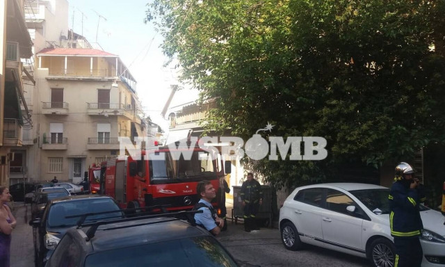 Συναγερμός στο κέντρο της Αθήνας: Φωτιά σε σπίτι στην Κυψέλη (pics)