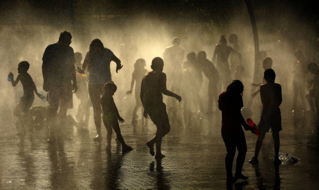 Καιρός: Οι τελευταίες προβλέψεις πριν από τις κάλπες – Με καύσωνα και μποφόρ θα ψηφίσουμε