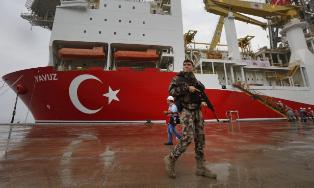 Τούρκος υπουργός Ενέργειας: «Το Γιαβούζ ξεκινά γεωτρήσεις σε μια εβδομάδα»