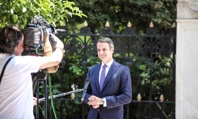 Η φωτογραφία του Μητσοτάκη μετά τη νίκη που «έριξε» το Instagram