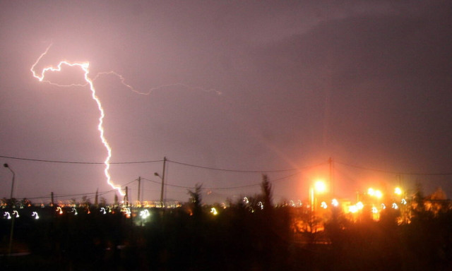 Φονική κακοκαιρία στη Βόρεια Ελλάδα - Σε κατάσταση έκτακτης ανάγκης η Χαλκιδική