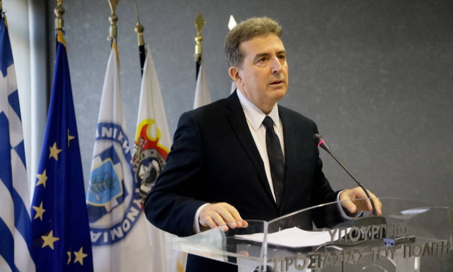 Φονική κακοκαιρία: Εσπευσμένα στη Χαλκιδική ο Χρυσοχοΐδης - Έκτακτη σύσκεψη το πρωί στα Μουδανιά