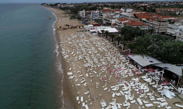 Civil Protection Secretariat had warned about dangerous weather conditions, Petsas says