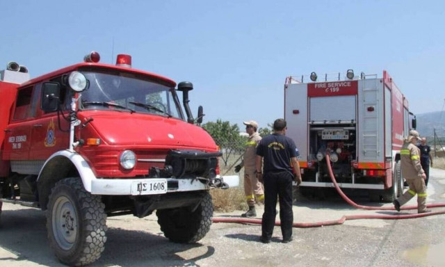 Υπό έλεγχο η φωτιά στο Κάτω Σούλι Μαραθώνα