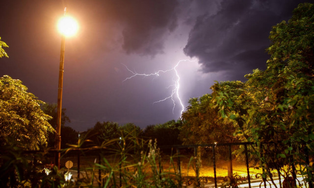 Έκτακτο δελτίο επιδείνωσης του καιρού: Έρχονται βροχές και καταιγίδες
