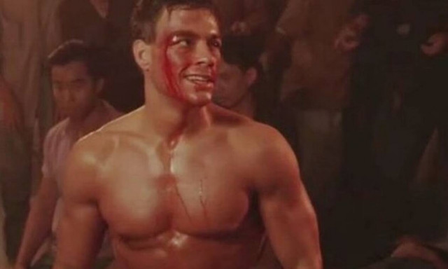 Το video που θα σου φτιάξει την μέρα: Ο Jean-Claude Van Damme δέρνει 393 άτομα σε 30 λεπτά!