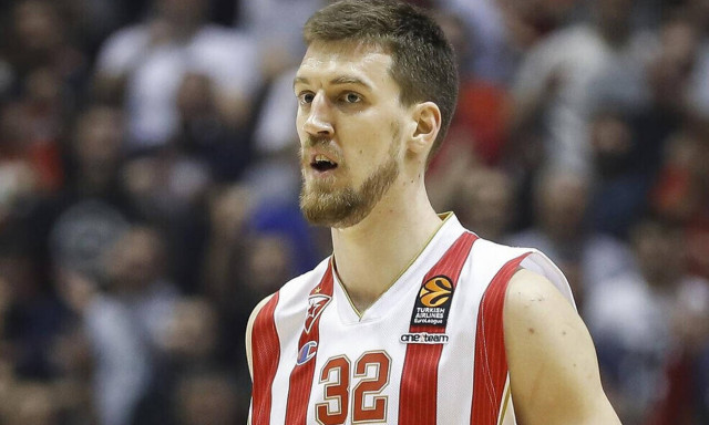 Ερυθρός Αστέρας: «Σταθερή αλλά κρίσιμη η κατάσταση του Κούζμιτς» (photos)