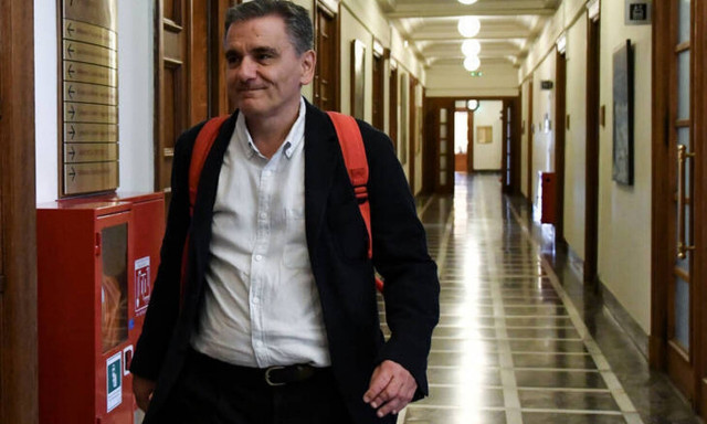 Τσακαλώτος για τη θέση της Λαγκάρντ στο ΔΝΤ: Τα χέρια μου είναι δεμένα 