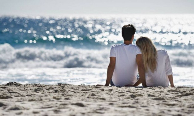 Το φορητό laser… καπέλου που βάζει τέλος στις αγωγές τριχόπτωσης!