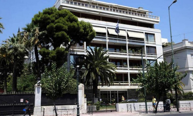 Σε δύο κύματα οι αλλαγές στη φορολογία – Οι διαβουλεύσεις με τους θεσμούς