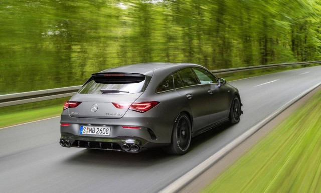 Σούπερ γρήγορες μεταφορές: Mercedes-AMG CLA 45 Shooting Brake με έως και 421 ίππους