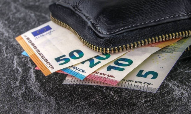 Ανατροπή στις συντάξεις χηρείας: Ποιες είναι οι νέες προϋποθέσεις - Τι πρέπει να γνωρίζετε