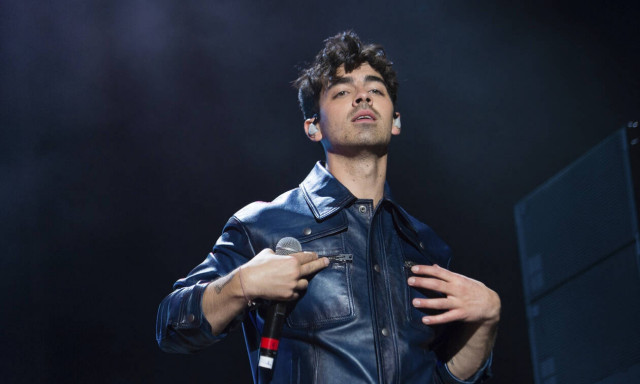 Διάσημοι που ενέδωσαν στη... μανία του FaceΑpp!