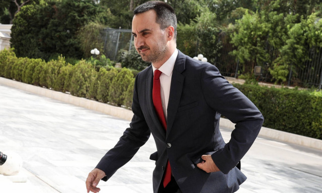 SYRIZA's Charitsis calls on PM Mitsotakis to explain social security issues