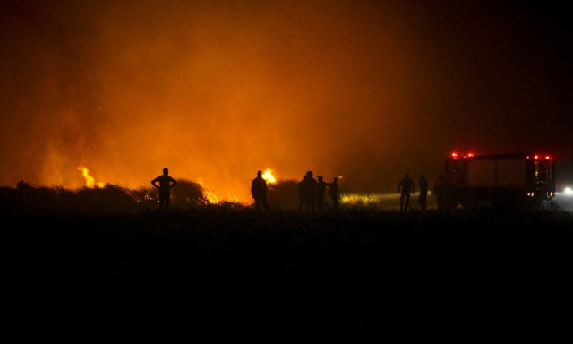 Φωτιά ΤΩΡΑ στη Νέα Ζωή Ασπροπύργου