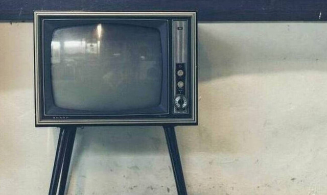 Πασίγνωστη παρουσιάστρια «ρίχνει» το Instagram με το απίθανο κορμί της