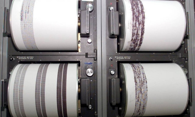 Σεισμός ΤΩΡΑ: Ταρακουνήθηκε πάλι η Αθήνα - Μετασεισμός στη Μαγούλα 