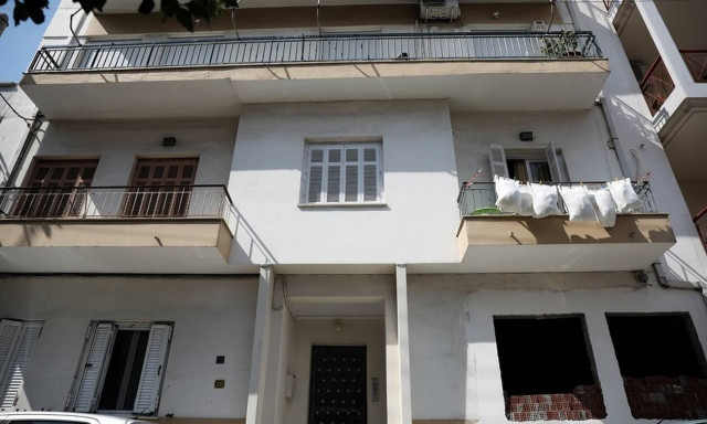 Έγκλημα στο Περιστέρι: «Εγώ τον σκότωσα» - Τι είπε ο δολοφόνος στους αστυνομικούς (pics)