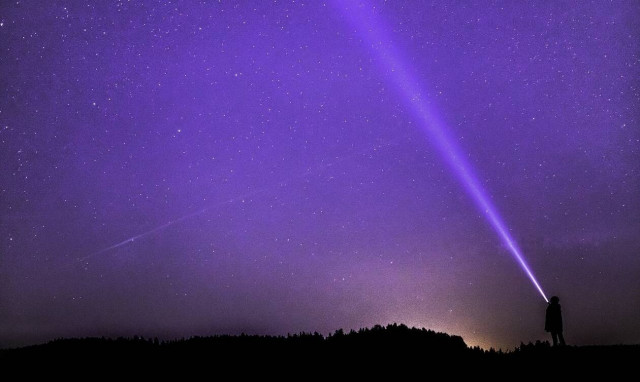 Οι Αυστραλοί «πάγωσαν» με αυτό που είδαν στον ουρανό! (pics)