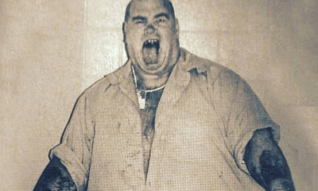 Φρίκη: Ο κανίβαλος που μετέτρεπε τα θύματά του σε μπέργκερ – Δεκάδες είχαν φάει ανθρώπινη σάρκα