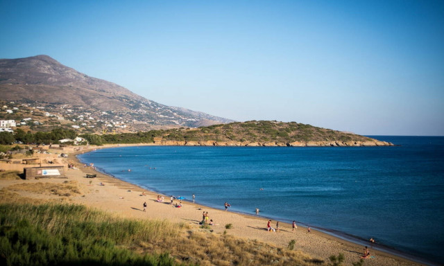 Καιρός ΤΩΡΑ: Παρασκευή για παραλία - Στα ύψη η θερμοκρασία (pics)