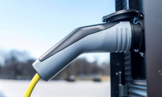 Πόσα ηλεκτρικά και υβριδικά αυτοκίνητα αγόρασαν οι Έλληνες μέχρι φέτος τον Ιούνιο;