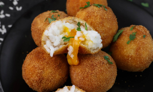 Η συνταγή της ημέρας: Arancini με cheddar