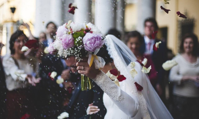 Δεν του άρεσε το τραγούδι και αιματοκύλισε το γαμήλιο γλέντι - Τρεις νεκροί 