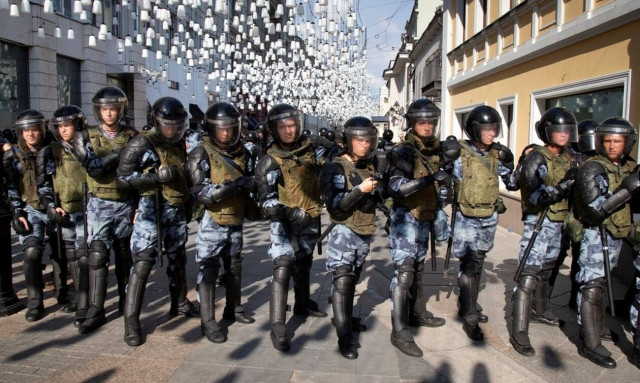 Μόσχα: Περισσότερες από 1.000 συλλήψεις σε διαδήλωση της αντιπολίτευσης