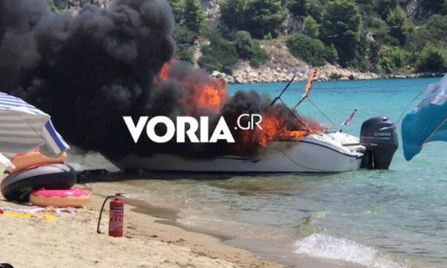 Serbian family treated in hospital after boat's engine bursts in flames in Halkidiki on Sunday