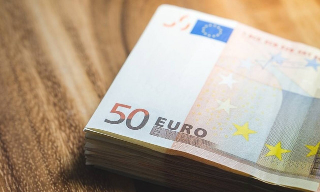 Εφορία: Έτσι θα εξοφλήσετε το φόρο σε 12 δόσεις