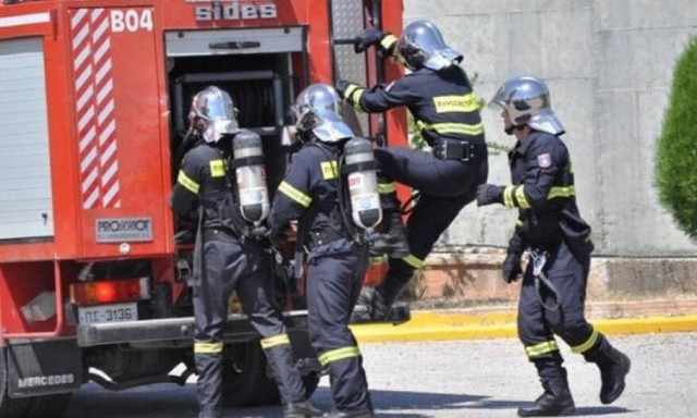Ισχυρή έκρηξη με δύο τραυματίες σε σπίτι στα Τρίκαλα