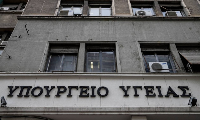 Μπαράζ συναντήσεων με φορείς της Υγείας για τον Βασίλη Κικίλια 