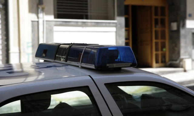 Χαλκιδική: Ζευγάρι έκρυβε όπλα και 27 κιλά λαθραίου καπνού (pic)