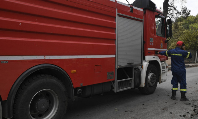 Φωτιά στην περιοχή της Αρχαίας Κορίνθου 