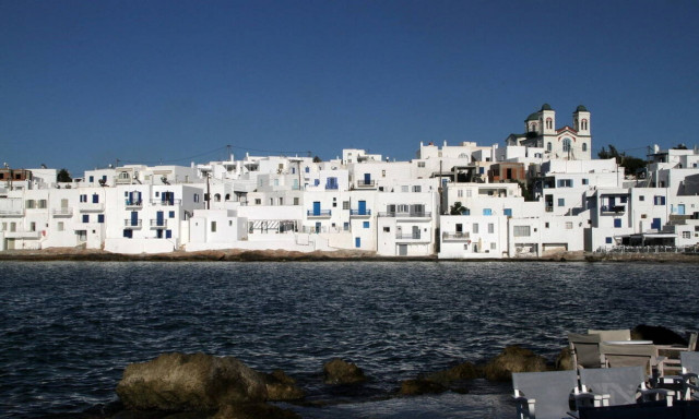 Καιρός τώρα: Πρωτομηνιά με 38 βαθμούς - Καλές οι θάλασσες για τους ταξιδιώτες (pics)