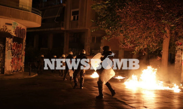 Δύο συλλήψεις για τα επεισόδια στα Εξάρχεια