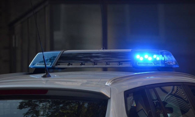 Φρίκη: Σκότωσε την 74χρονη μητέρα του με σπαθί και πέταξε το πτώμα σε κάδο (pics)